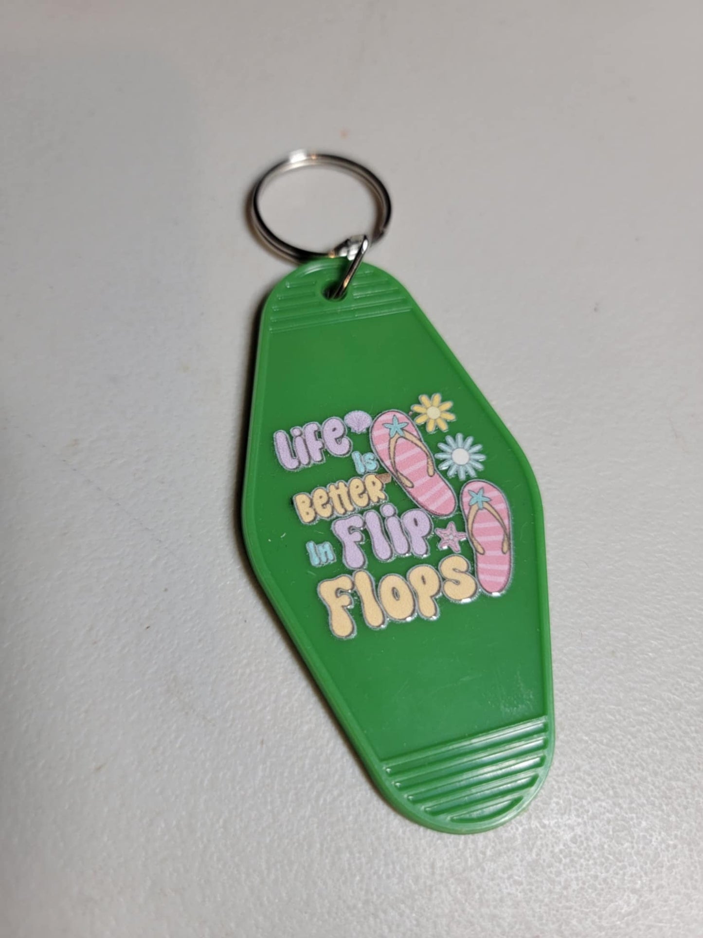 Life is better in flip flops Retro Hotel Keychain